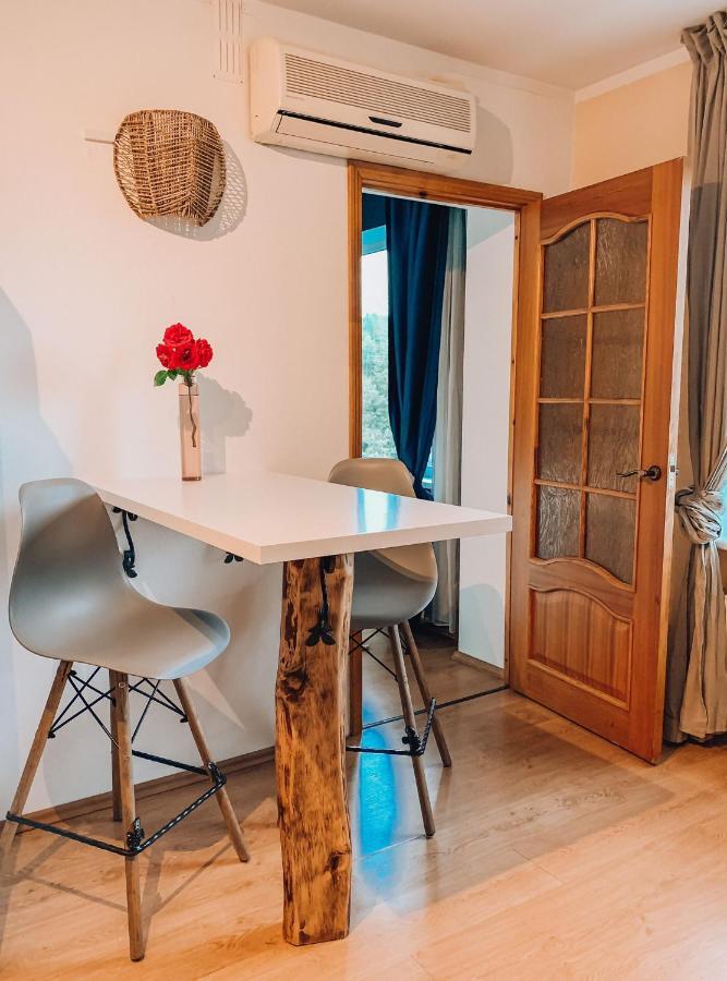 Comfortable Two-Room Apartment Riga Eksteriør billede